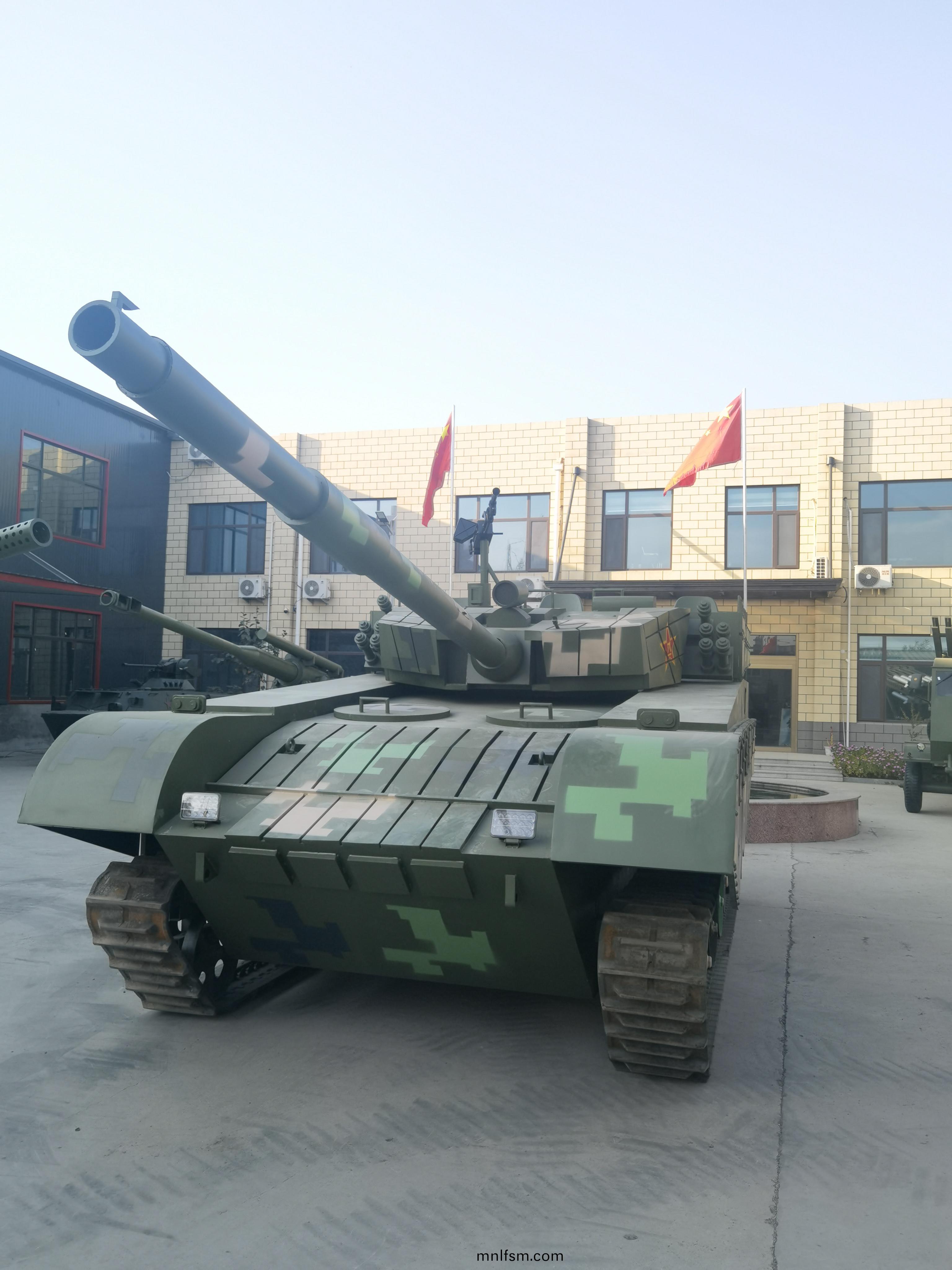 大(da)型機器(qi)人糢型(xing)製(zhi)作